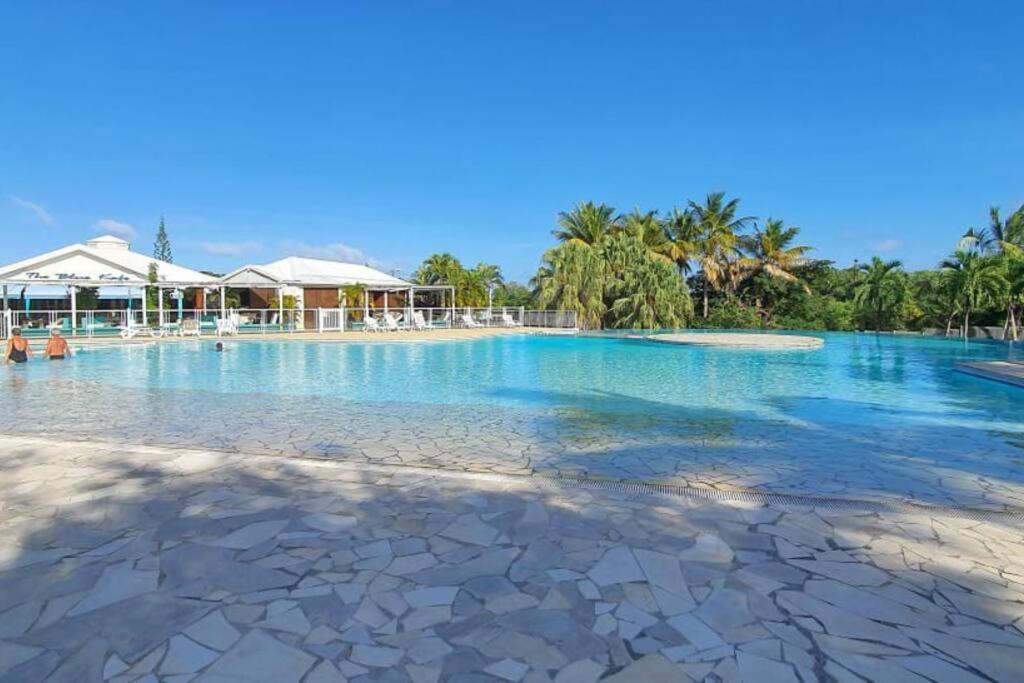 Grand Studio Zen Idealement Situe A Saint-Francois Avec Piscine Et Terrasse Eksteriør bilde