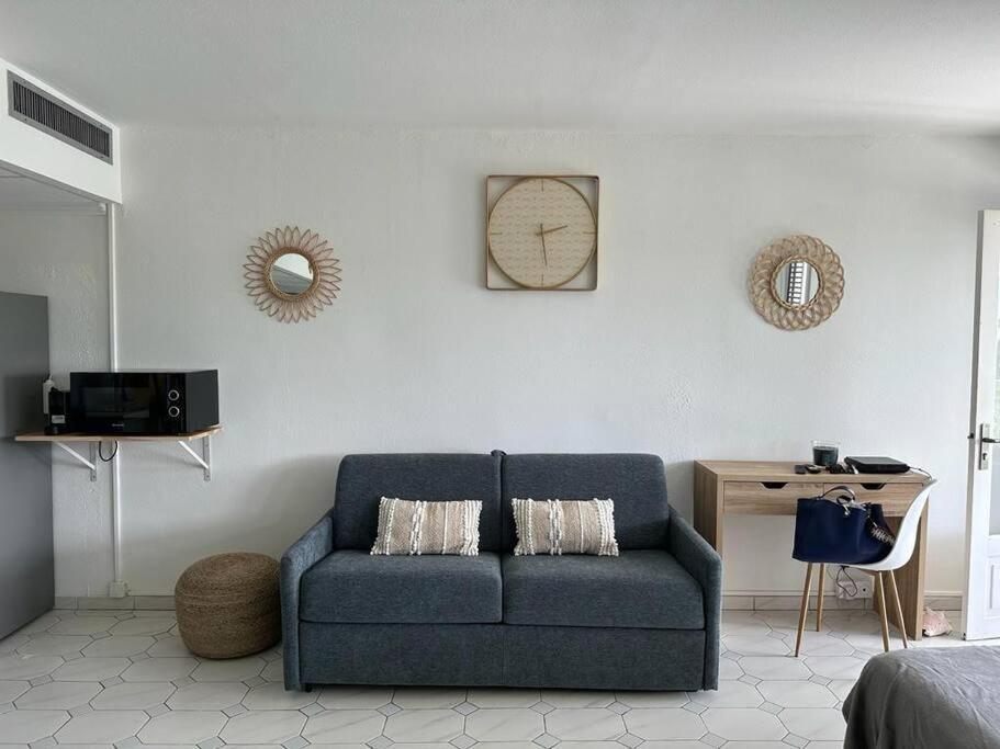 Grand Studio Zen Idealement Situe A Saint-Francois Avec Piscine Et Terrasse Eksteriør bilde