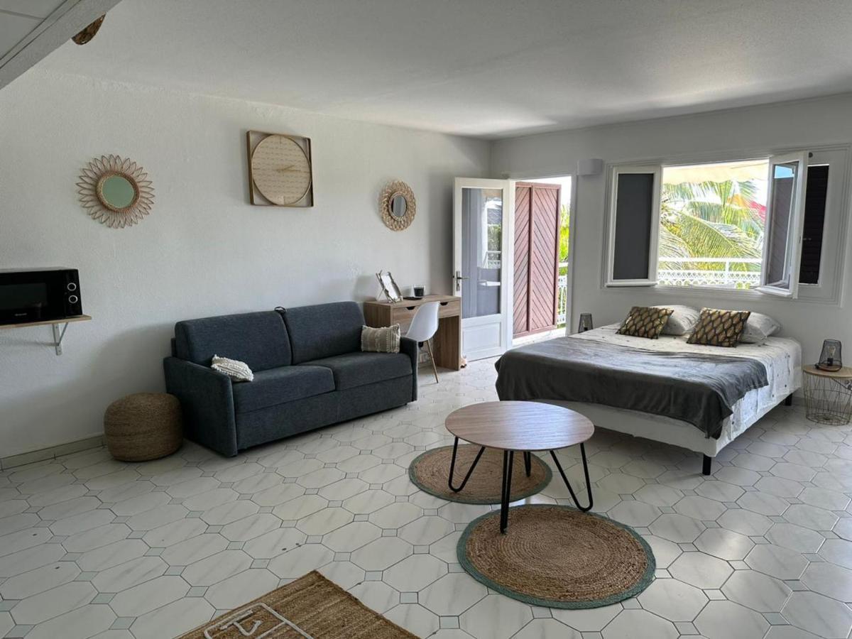 Grand Studio Zen Idealement Situe A Saint-Francois Avec Piscine Et Terrasse Eksteriør bilde